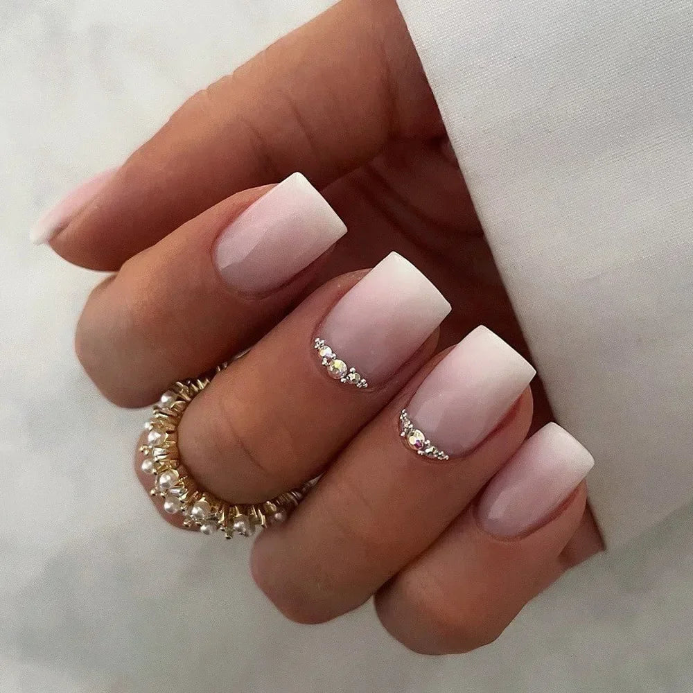 Glossy Press on Nails Set Short Oval Shiny Gradient French Nail Art Design Reusable Full Cover Fake Nails with Glue for Girls