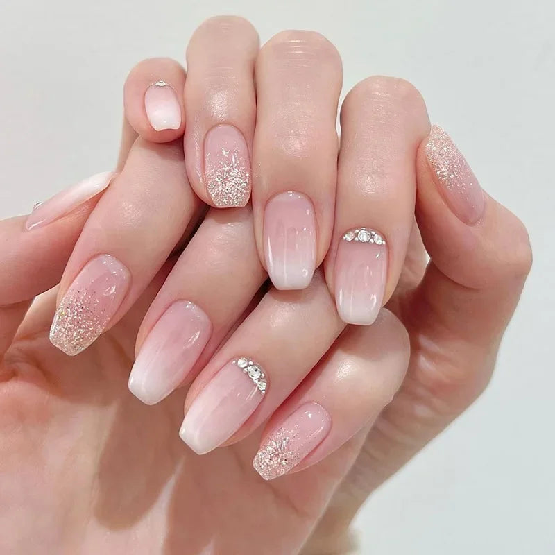 Glossy Press on Nails Set Short Oval Shiny Gradient French Nail Art Design Reusable Full Cover Fake Nails with Glue for Girls