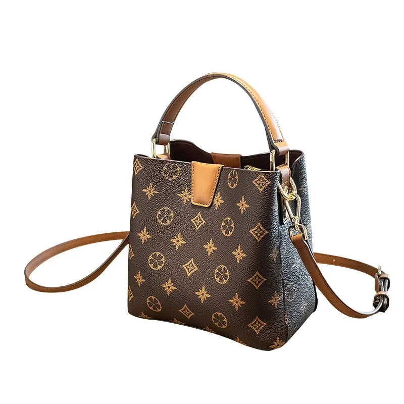 Luxury Women's Shoulder Bags Designer Backpack Crossbody Shoulder Purses Handbag Women Clutch Travel tote Bag