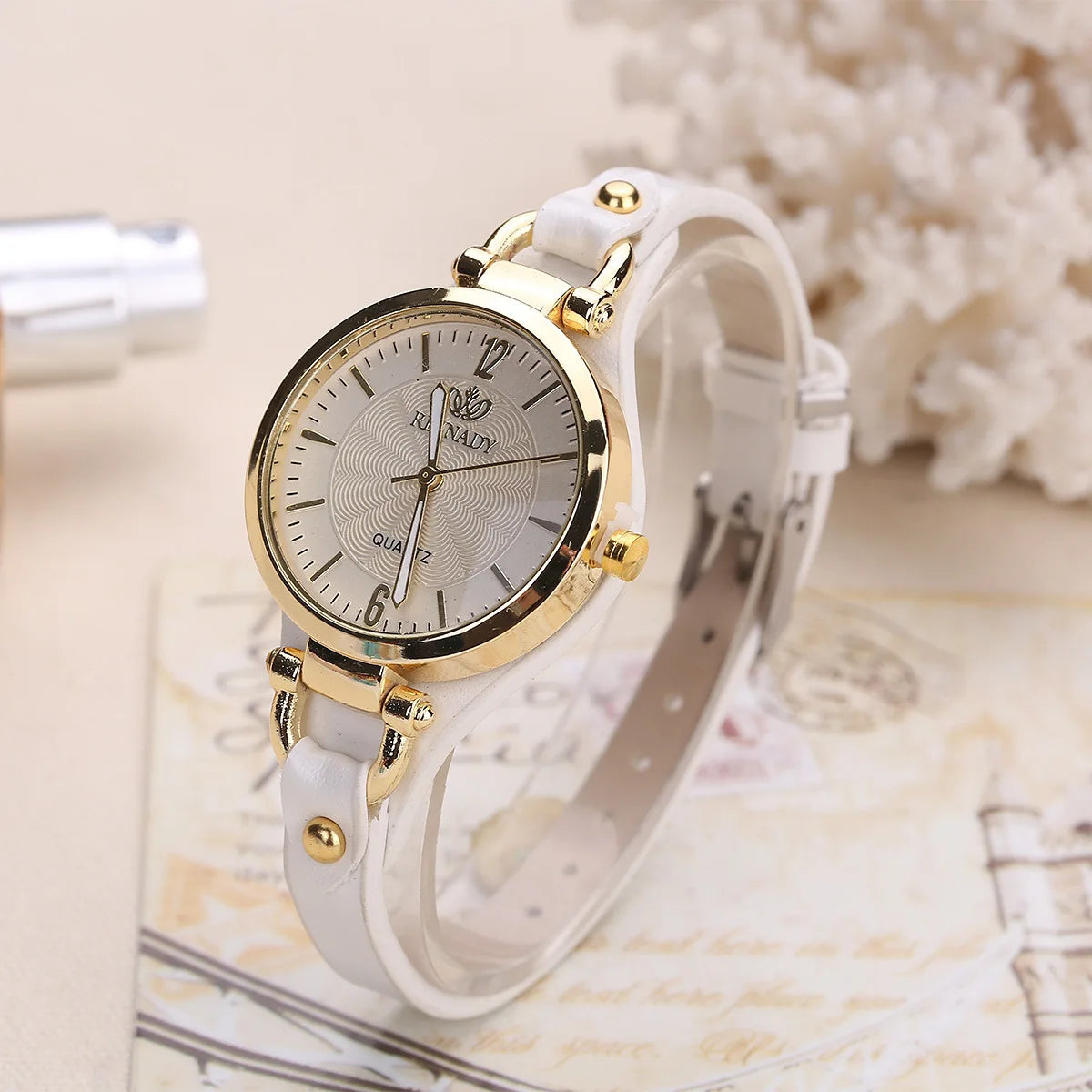 Women Watch Leather Strap Quartz Watches Ladies Casual Wristwatches Clock