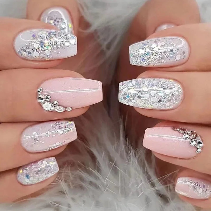 Glossy Press on Nails Set Short Oval Shiny Gradient French Nail Art Design Reusable Full Cover Fake Nails with Glue for Girls