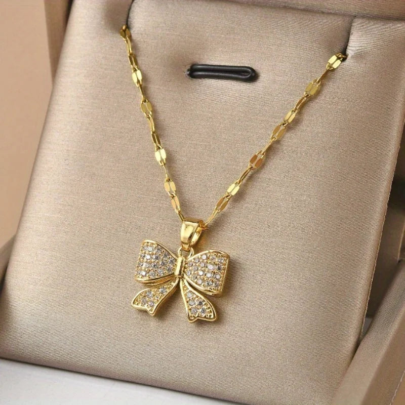 Romantic Baby’s Breath Bow Pendant Necklace – Titanium Steel Chain, Cute & Simple Jewelry