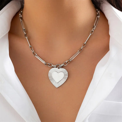 Punk Big Heart Pendant Necklace for Women Fashion Goth Metal Choker Necklace Charm Party Jewelry On The Neck Gifts