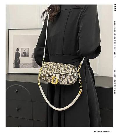 Contrast Saddle Crossbody Bag – Women's Chain Shoulder Handbag