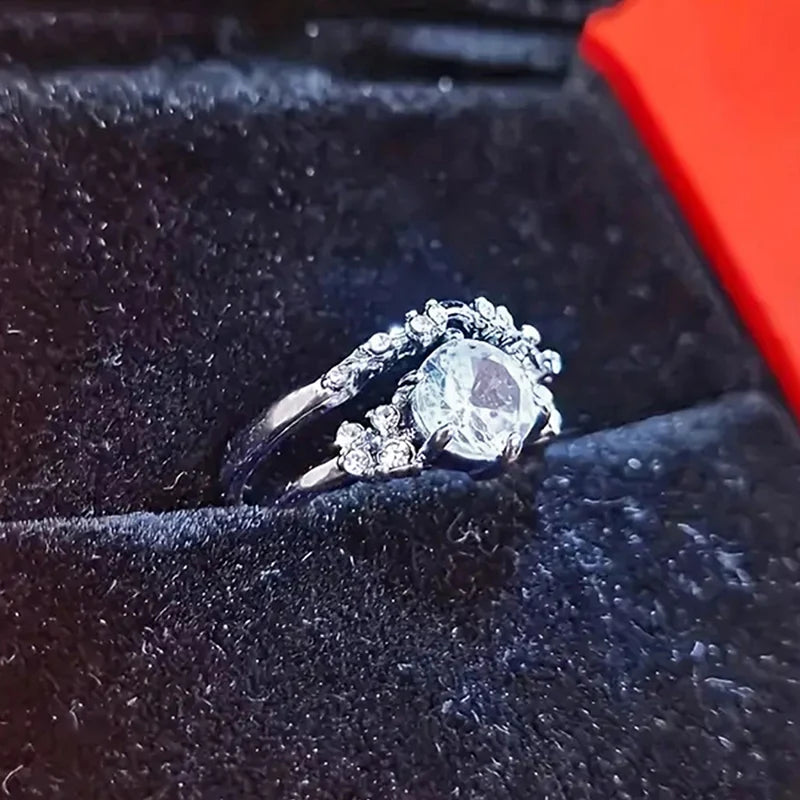 2Pcs Wedding Rings Set Bridal Jewelry with Bright Zirconia Elegant Lady Detachable Wear Finger Accessories Gift