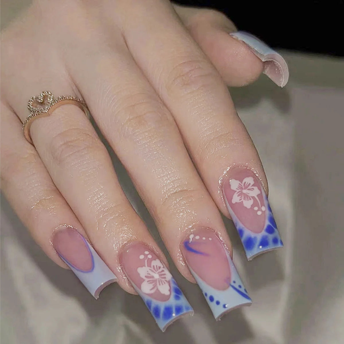 24pcs French False Nails Pink Flowers Short Coffin Fake Nail Tips for Girl Wearable Sweet Korean Simple Nude Pink Press on Nails