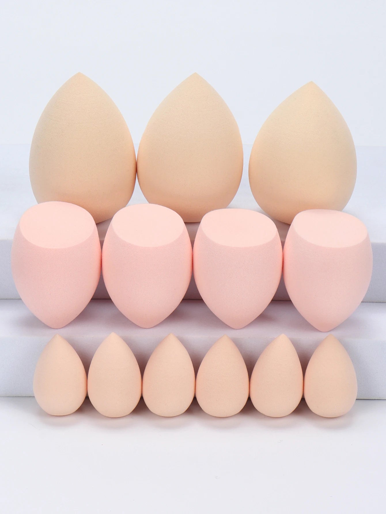 13 Large, Medium and Small Makeup Sponges, Which Become Larger When Exposed to Water, Do Not Contain Latex, Suitable for All Ski