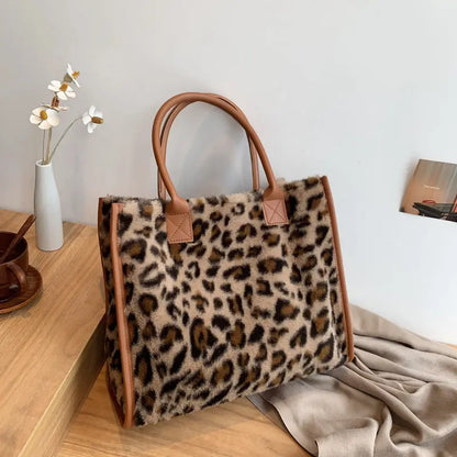 Plush bag female large capacity new autumn and winter hundreds of fashion plush shoulder bag college students Tote bag