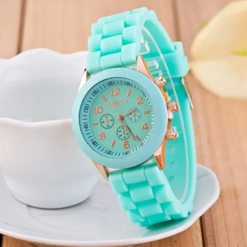 Women Watches New Fashion Luxury Brand Women's Watch Silicone Strap Quartz Wrist Watch For Female
