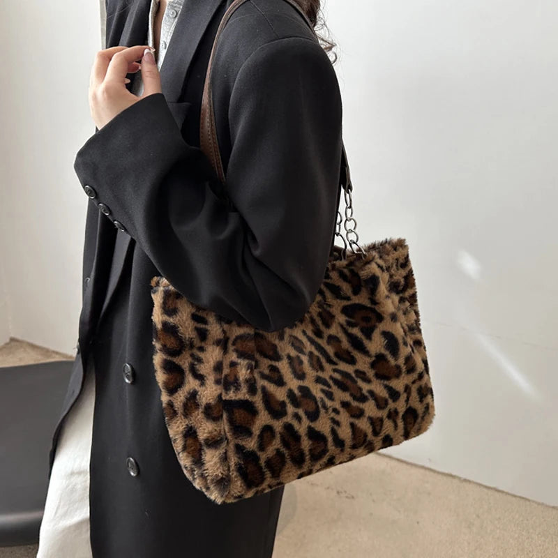 Leopard Print Fur Bags Women Fashion Portable Faux Fur Handbags Winter Soft Warm Bag Girls Fluffy Large Capacity Tote Purse