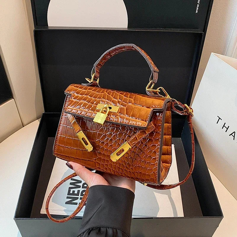 Ladies Messenger Bag Leather Handbags Shoulder Tote Fashionable Everyday Use
