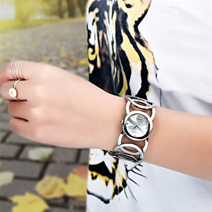 Women Original XINEW 6438 Watches Ladies Casual Golden Quartz Bracelets Watch