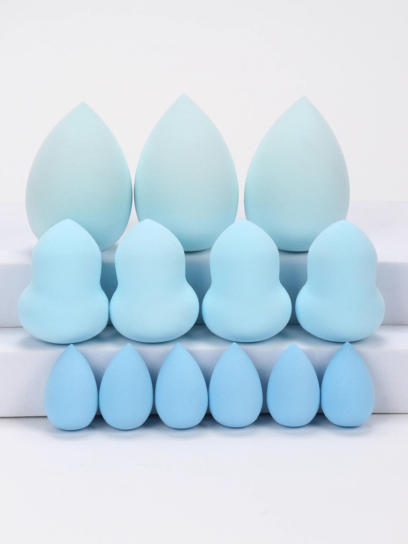 13 Large, Medium and Small Makeup Sponges, Which Become Larger When Exposed to Water, Do Not Contain Latex, Suitable for All Ski