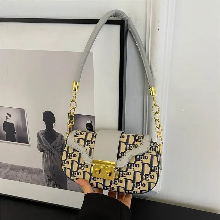 Contrast Saddle Crossbody Bag – Women's Chain Shoulder Handbag