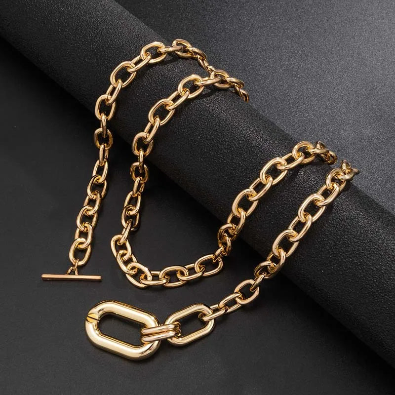 Exaggerated Gold Color Big Elliptical Pendant Necklace for Women Metal Chunky Chain OT Buckle Necklace