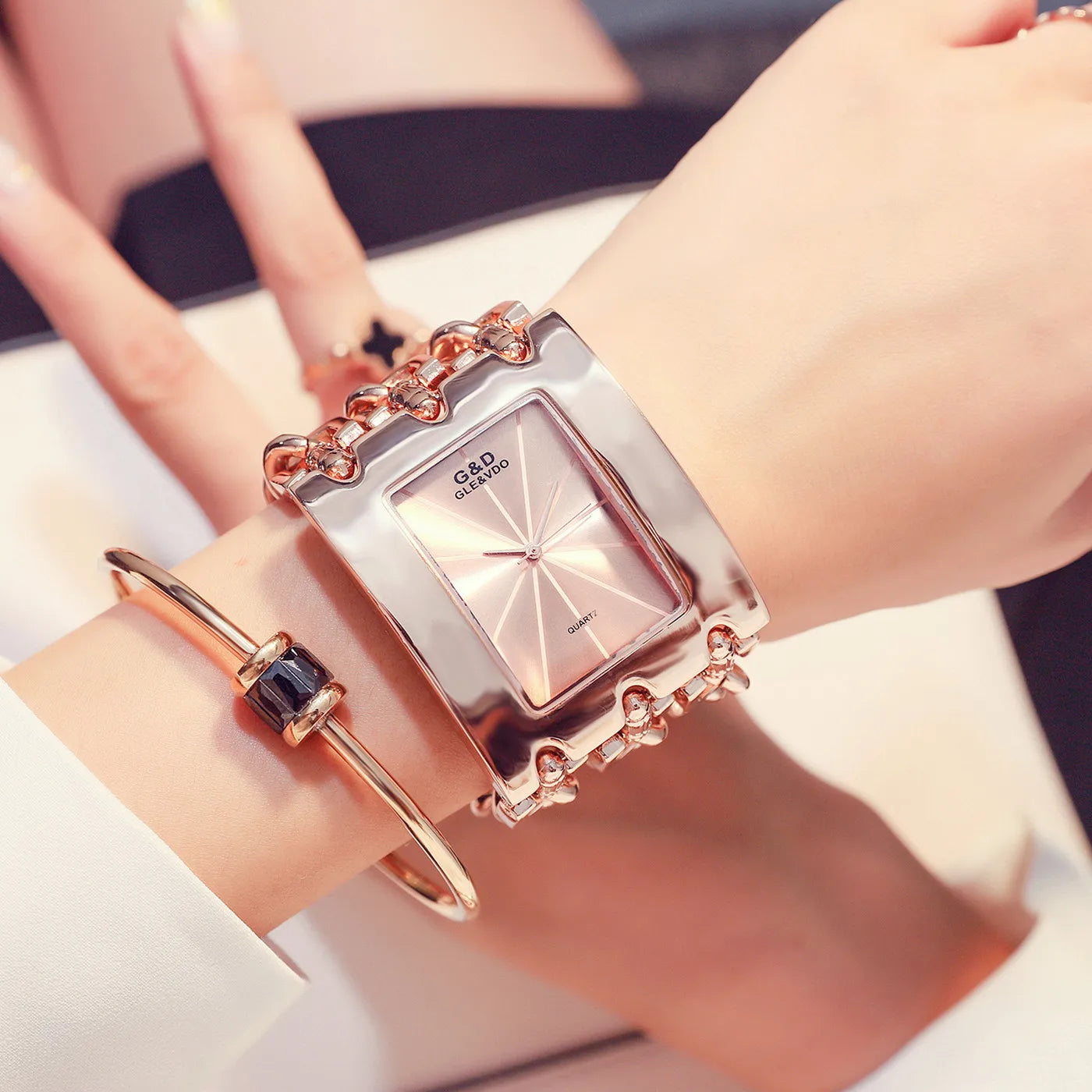 Women Luxury Brand Watch Dress Rhinestone Women Wristwatches Stylish Gold Female Watches for Women