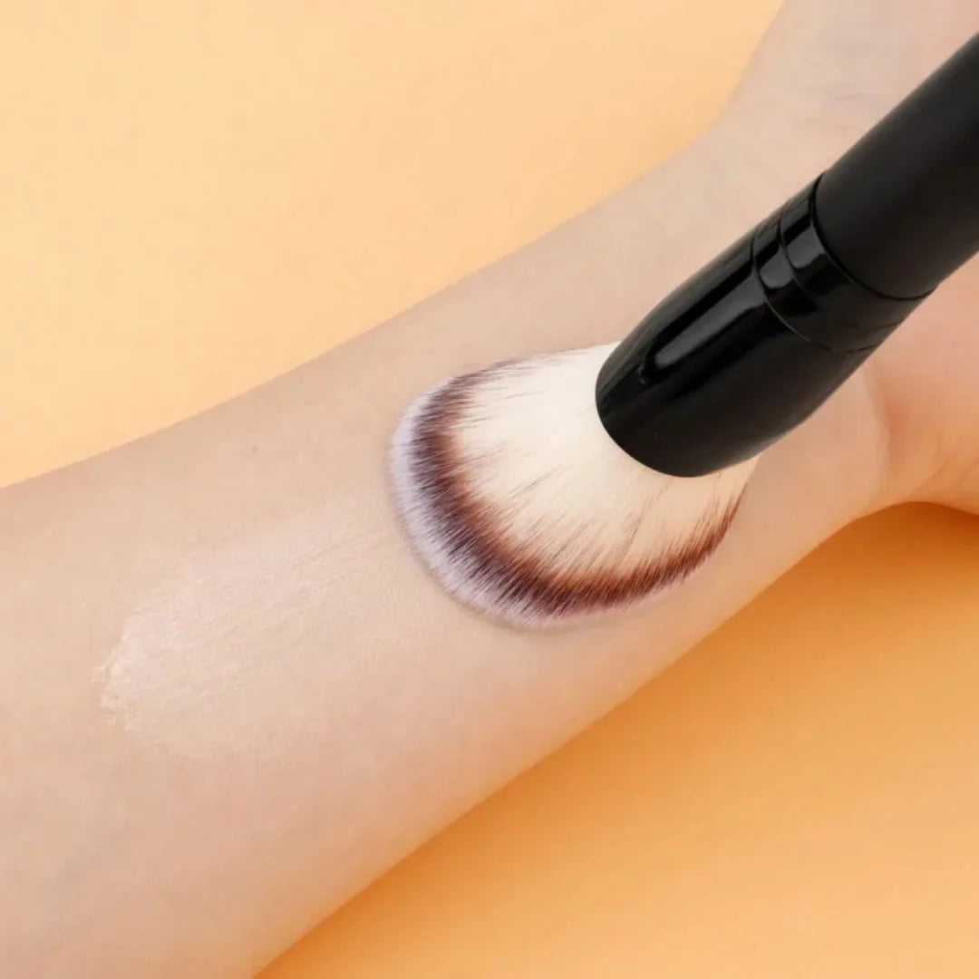 Double Ended Makeup Brush for Cosmetic Loose Powder Brush Concealer Blush Brush Soft Bristles Professional Makeup Beauty Tool