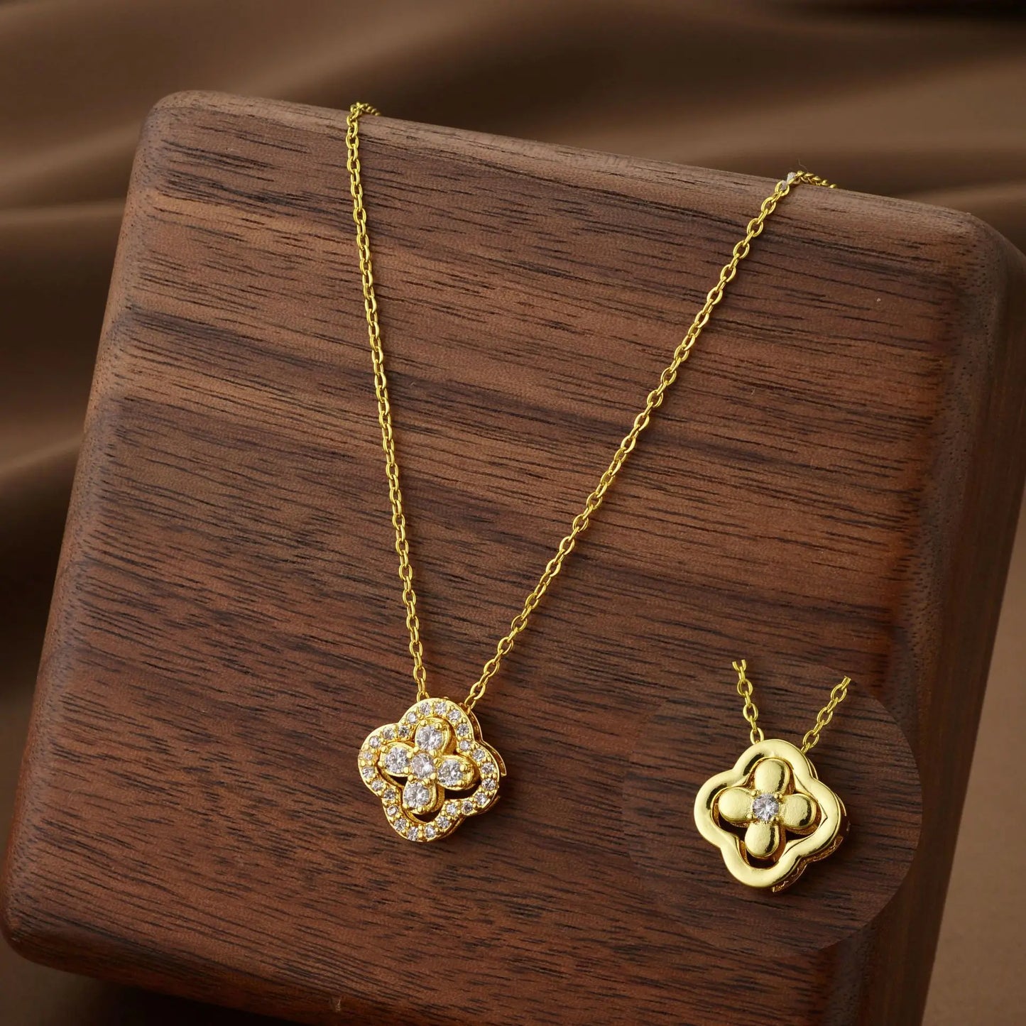 Lucky Four-leaf Clover CZ Necklace For Women's Dynamic Fashion Clavicle Chain Versatile Fashion Accessories